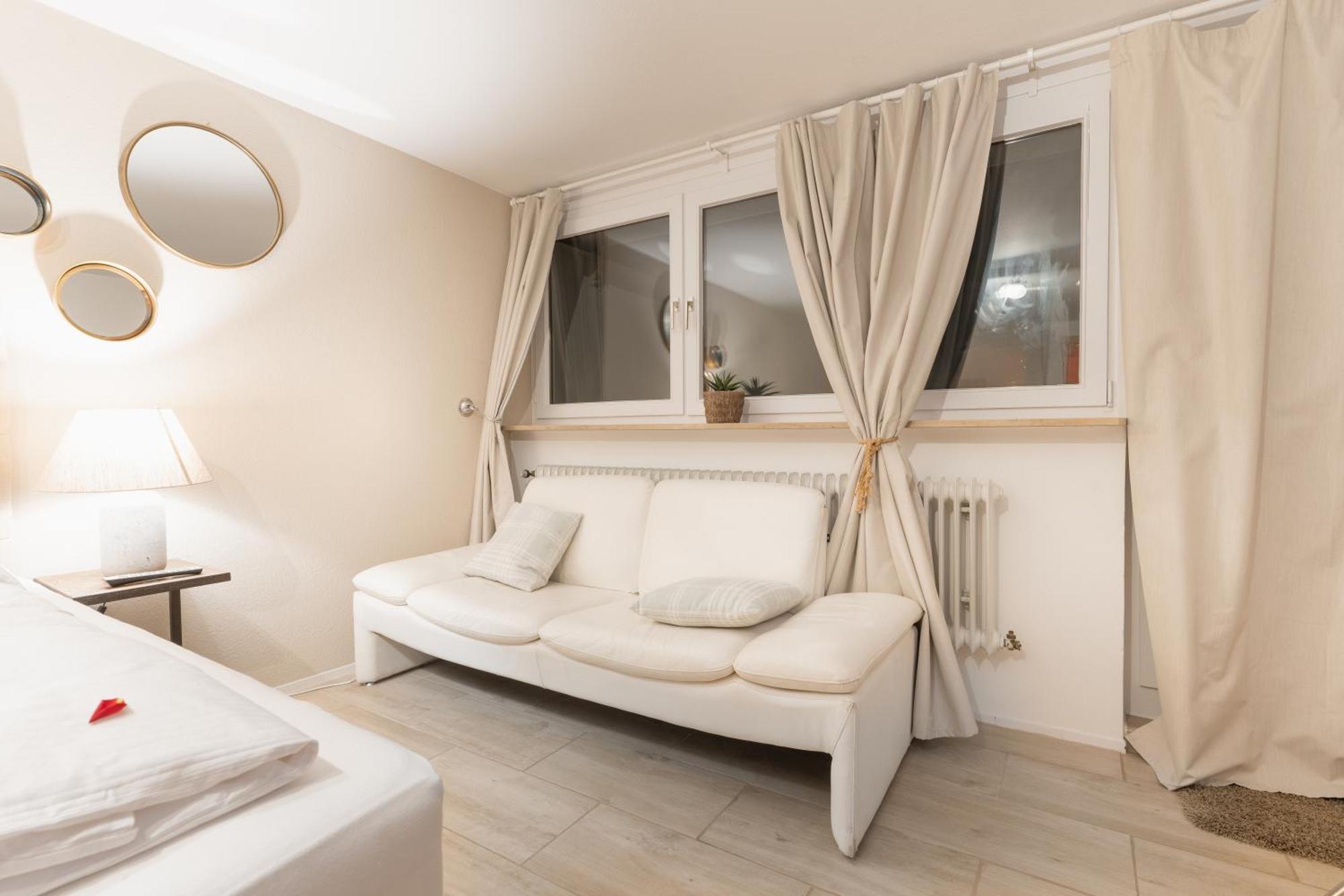 Seeblick-Oase Istayunixi Seenaehe-Sauna-Balkon-Netflix-Parkplatz Ohningen Exterior foto